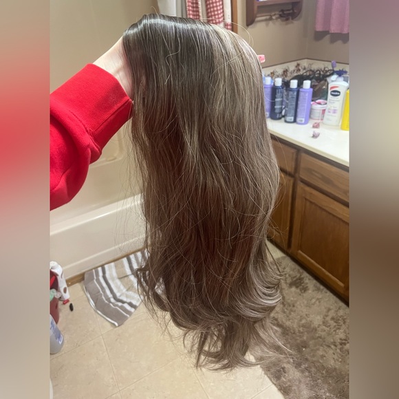 Synthetic wig - Picture 3 of 7